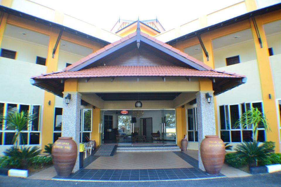 Teluk Lipat Seaview Inn Dungun Exterior photo