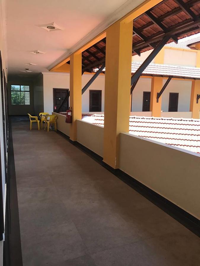 Teluk Lipat Seaview Inn Dungun Exterior photo