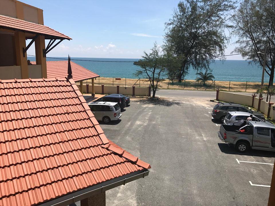 Teluk Lipat Seaview Inn Dungun Exterior photo
