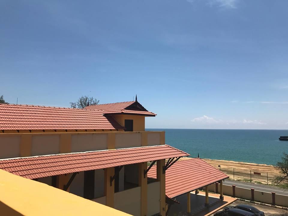 Teluk Lipat Seaview Inn Dungun Exterior photo