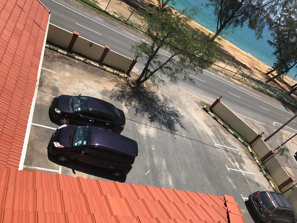 Teluk Lipat Seaview Inn Dungun Exterior photo
